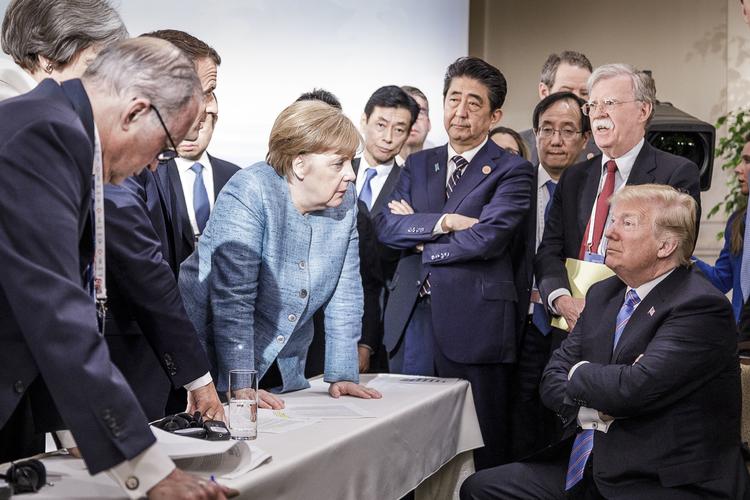 Donald Trump er blot en af fire amerikanske præsidenter, der har indtaget embedet i de 18 år, Angela Merkel har været formand for CDU. Foto: Jesco Denzel/AP
   Jesco Denzel/AP