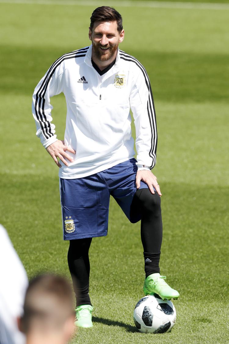 Lionel Messi er omdrejningspunktet i en skræmmende argentinsk offensiv. 
   Ricardo Mazalan/AP