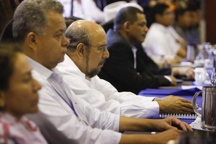 Forhandlingerne om fremtiden for Nicaragua fortsatte fredag mellem præsident Ortegas repræsentater og oppositionen.  Alfredo Zuniga/AP