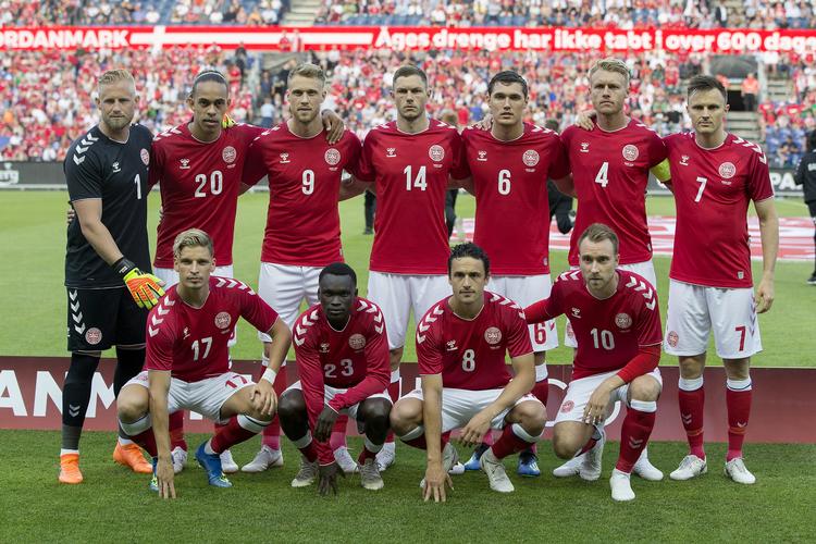 Før landskampene - som her mod Mexico - kan spillerne virkelig meget, hvor vildt det er for dem at repræsentere Danmark. Finn Frandsen/POLFOTO