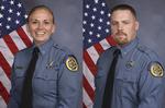 De to betjente, Theresa King, 44 år, og Patrick Rohrer, 35 år, der efter skyderi fredag har mistet livet i USA. Foto: Kansas City Kansas police department via AP.
   /AP