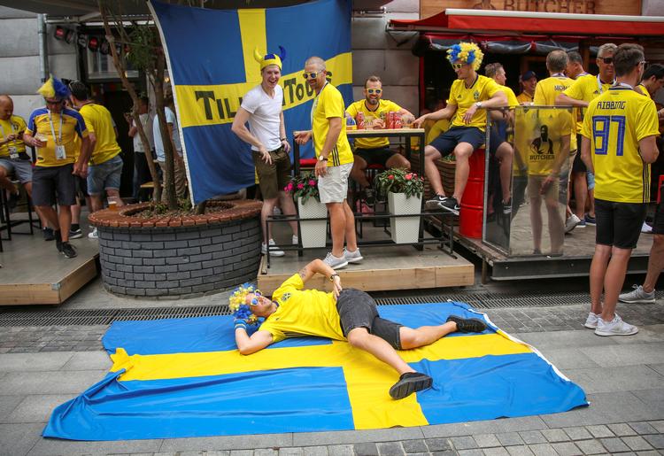 Der ventes op mod 30.000 svenske tilskuere til kampene i Rusland. Stringer/Ritzau Scanpix