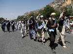 Fredsmarchen kommer til Kabul efter flere måneder gennem det krigshærgede land.
    Mohammad Ismail/Ritzau Scanpix