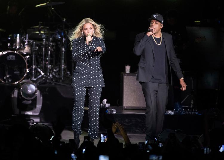 Ifølge en kulturforsker er det Beyonce der trækker det meste af opmærksomheden. Matt Rourke/AP