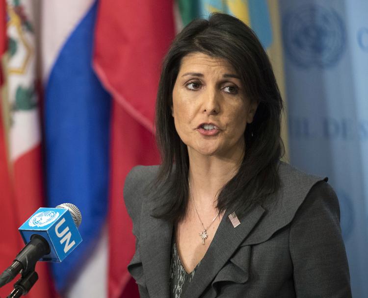 USA's FN-ambassadør, Nikki Haley, har ikke lagt fingrene imellem. Hun har kaldt rådet for »hyklerisk«, »selvoptaget« og »en hån imod menneskerettigheder«. Mary Altaffer/AP