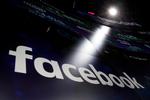 En ny reform af ophavsretten i EU har til formål at gøre Facebook, Youtube og andre nettjenester ansvarlige for det indhold, som ligger på tjenesternes platforme. Det vil i praksis betyde en indskrænkning af borgernes frihed på nettet, lyder kritikken.  Richard Drew/AP