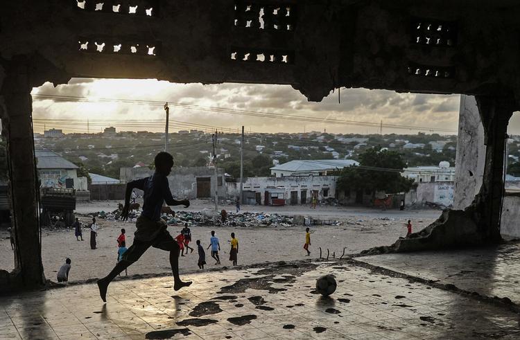 Somalia er mest kendt for borgerkrig og terror. Men der er blevet nogenlunde ro i store dele af landet. Med hjælp fra en ny fond kan somaliere i Danmark hjælpe danske virksomheder ind på markedet for genopbygning af energi, vand og boliger.  Mohamed Abdiwahab/Ritzau Scanpix