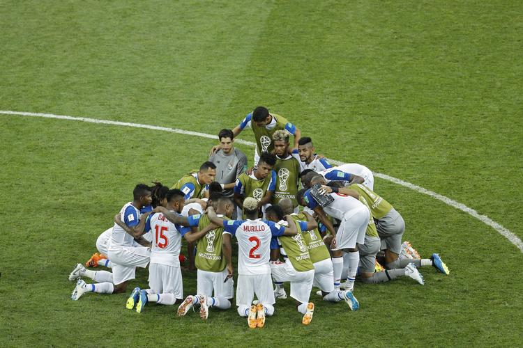 Det var stort for Panamas spillere at spille VM-debuten mod Belgien.  Victor R. Caivano/AP