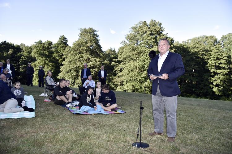 
    Statsminister Lars Løkke Rasmussen (V) holdt båltalen til Sankt Hans i Marienborg Have Mads Claus Rasmussen/Ritzau Scanpix