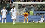 Argentina er hårdt presset før den sidste gruppekamp mod Nigeria.  Petr David Josek/AP