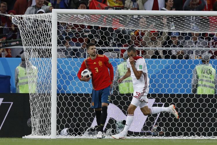 Khalid Boutaib leverede den første forskrækkelse til Spanien, da Marokko klarede 2-2 i et vildt VM-drama. Manu Fernandez/AP