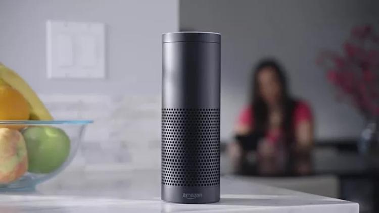 Intelligente højttalere som Amazons Echo (bill.) og andre enheder, der gør dit hjem intelligent, kan også bruges til at udøve psykisk partnervold. Antallet af tilfælde, hvor hjemme-gadgets er blevet brugt til netop dette formål er p.t. i stigning i USA  Amazone
