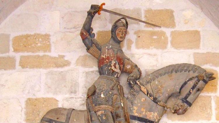 Sådan så træstatuen ud før 'restaureringen'.  Zarateman, Wikimedia Commons 