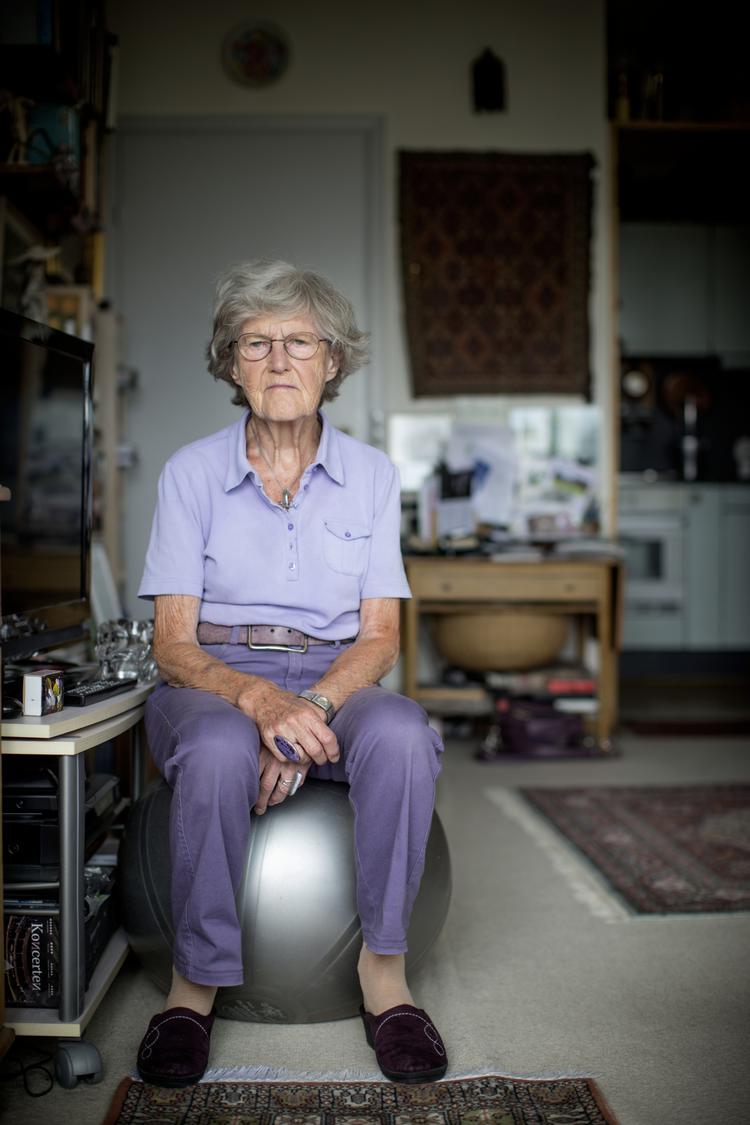 Birte Carstensen gik på pension i 1993, men arbejder stadig - blandt andet frivilligt for illegale indvandrere.   Mads Nissen/POLFOTO