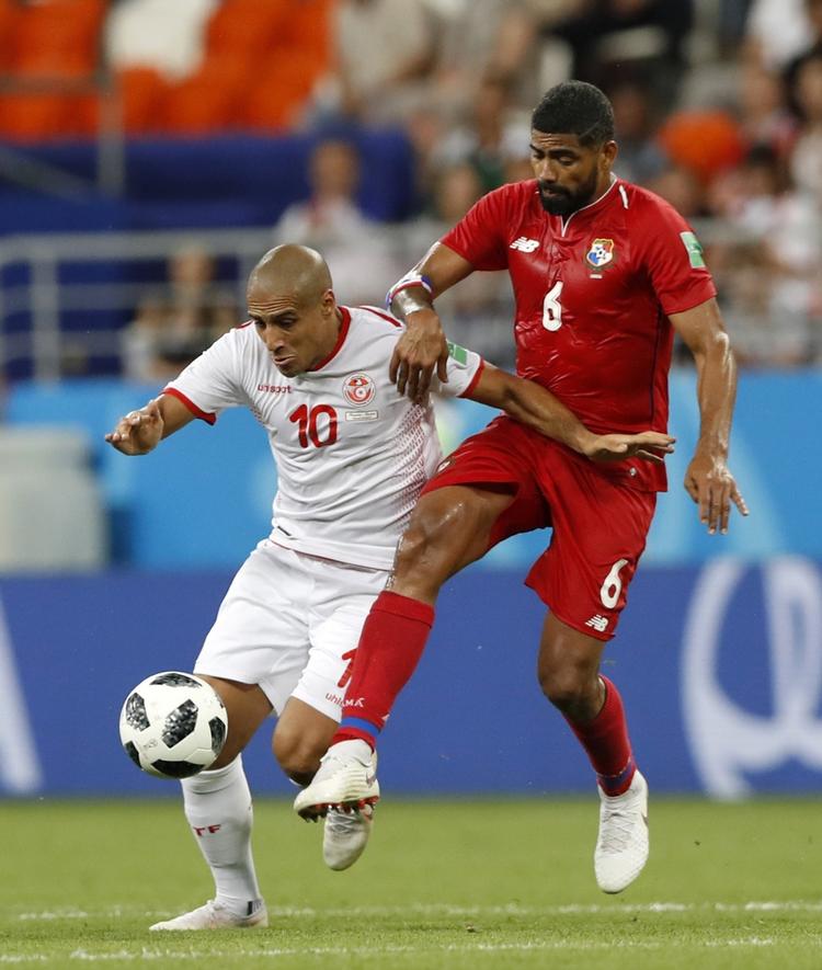 Whabi Khazri (til venstre) var kampens helt store spiller, da Tunesien slog Panama 2-1. Han lagde op til Tunesiens første mål og scorede selv det andet.
   Darko Bandic/AP