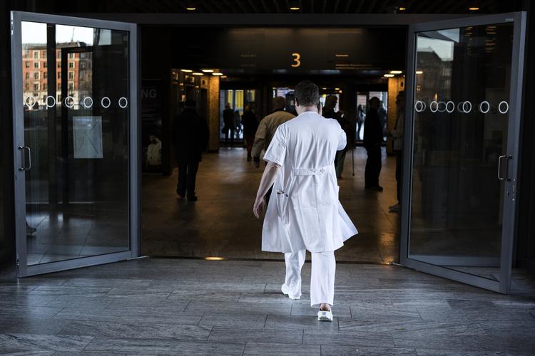 Sundhedsplatformen er blevet kritiseret i hårde vendinger af Rigsrevisionen, og torsdag skulle regionspolitikerne i Region Hovedstaden så drage konsekvensen.  Sofia Busk/POLFOTO