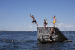 Det varme og solrige vejr over Danmark ser ud til at fortsætte. Thomas Borberg/POLFOTO
