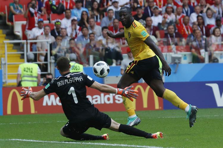 Romelu Lukaku har været stærkt spillende for Belgien indtil videre. Ham skal Japan holde styr på i 1/8-finalen.  Hassan Ammar/AP