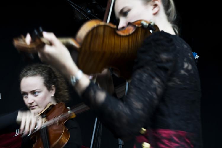 Nightingale String Quartet ses her under en tidligere koncert, på den københavnske gadefestival Distortion.   Katinka Hustad (arkivfoto)/POLFOTO