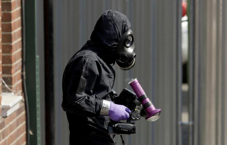 Nye spor i efterforskning viser, at det forgiftede par har haft rørt ved Novichok. Matt Dunham/AP
