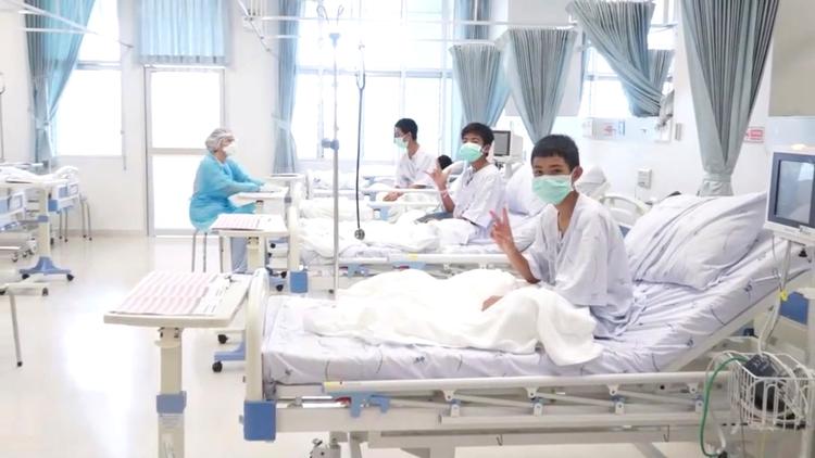 En hel verden fulgte med i redningen af de 12 drenge fra Tham Luang-grotten.
   Reuters Tv/Ritzau Scanpix