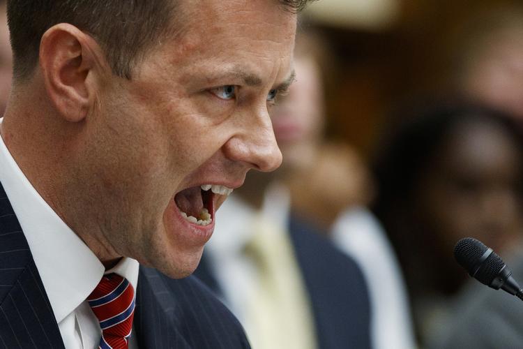 Peter Strzok sagde under afhøringen, at han i sit arbejde har haft adgang til information, der kunne have skadet Trump i valgkampen, men at han aldrig så meget som overvejede at offentliggøre det. Evan Vucci/AP