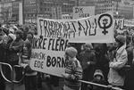 Både tilhængere og modstandere var i gaderne i månederne op til Folketingets vedtagelse af retten til fri abort 24. maj 1973. Arkivfoto Lars Hansen/POLFOTO