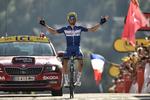 Julian Alaphilippe sikrer værstnationen den første etapesejr i årets Tour - og sig selv den første i det hele taget.
   Marco Bertorello/Ritzau Scanpix