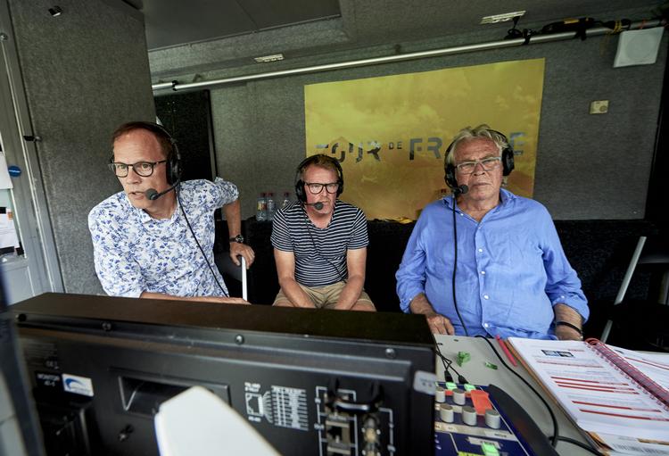 Rolf Sørensen flankeret af  Dennis Ritter  og Jørgen Leth.  Bonnerup Claus/POLFOTO