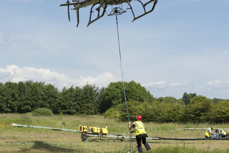 Scanneren, som SkyTEM bruger til bl.a. at lokalisere grundvandet med, er stor som et hus.
 Sebastian Buur Gunvald/POLFOTO