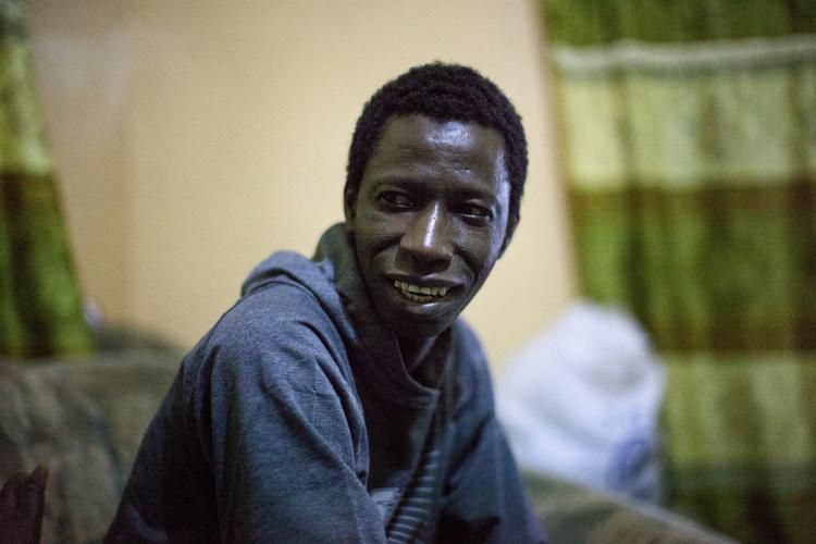 Abdoulie Manneh er en af de mange migranter, der er blevet sendt tilbage efter et forsøg på at komme til Europa. Han er nu tilbage i Gambia. Emilie Thejll Madsen