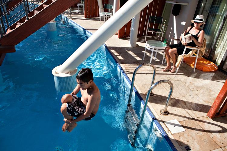 Ferien, som her på et hotel i Belek, Tyrkiet, kan ende med sygdom eller tilskadekomst. Som kan komme til at koste, hvis man ikke har en rejseforsikring.  Lars Krabbe/POLFOTO