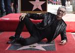 Her ses skuespiller Jeff Goldblum på Hollywood Walk of Fame i Los Angeles i juni, hvor han blev tildelt en stjerne på det prestigefyldte fortov. Chris Pizzello/AP
