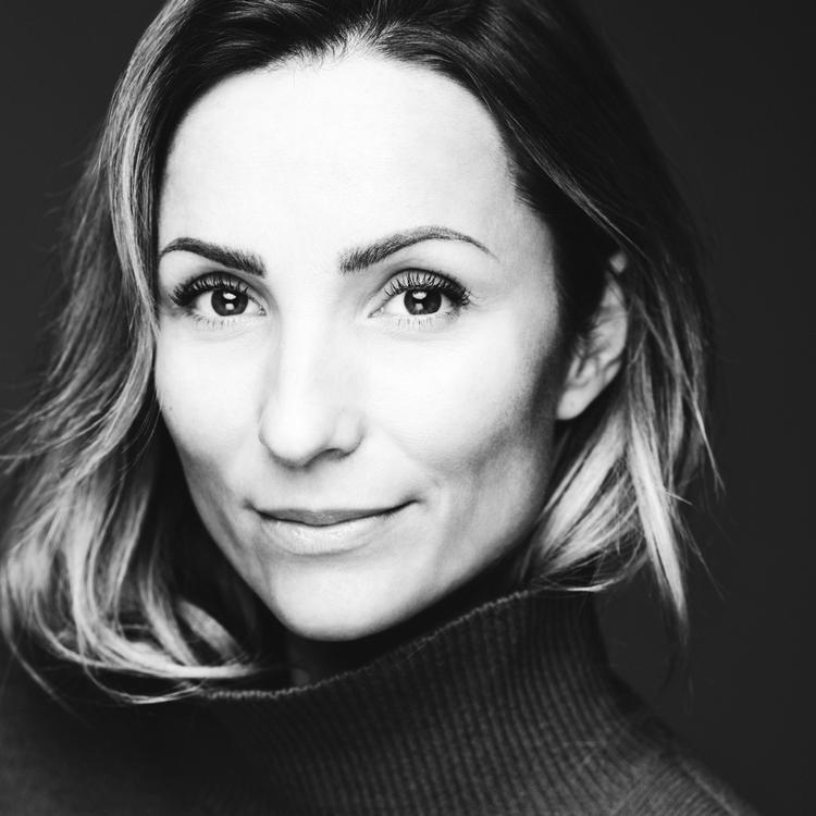 Den svære toer er tydeligvis blevet til den alt for hurtige for Anne Mette Hancock, skriver anmelder Bo Tao Michaëlis.  Hein Photography