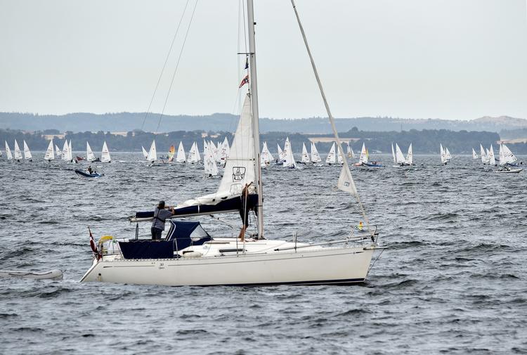 
 Aarhusbugten er tæt besat af sejlbåde de kommende 11 dage, hvor turbådene får svært ved at komme til. Henning Bagger/Ritzau Scanpix