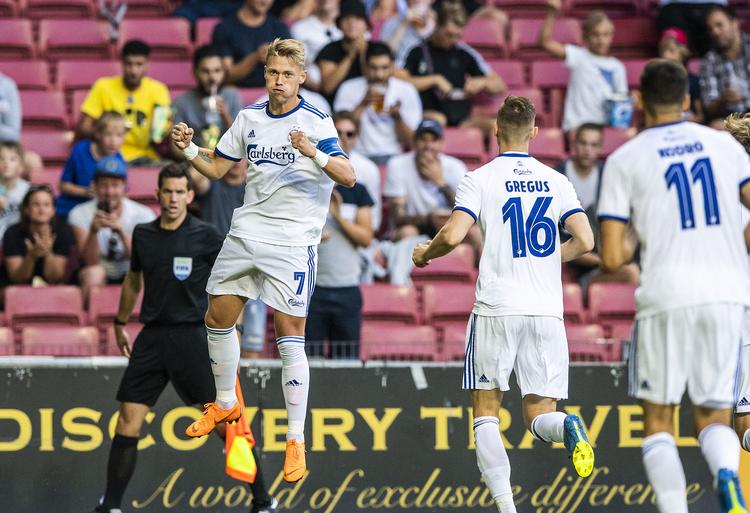 
    Viktor Fischer, FC København, jubler efter målet til 1-0, under UEFA Europa League-kampen mellem FC København og Stjarnan i Telia Parken torsdag den 2. august 2018.
   Anders Kjærbye/Ritzau Scanpix
