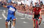 Julian Alaphilippe og Bauke Molleman når sammen til mål i San Sebastian med førstnævnte som vinder.
 
