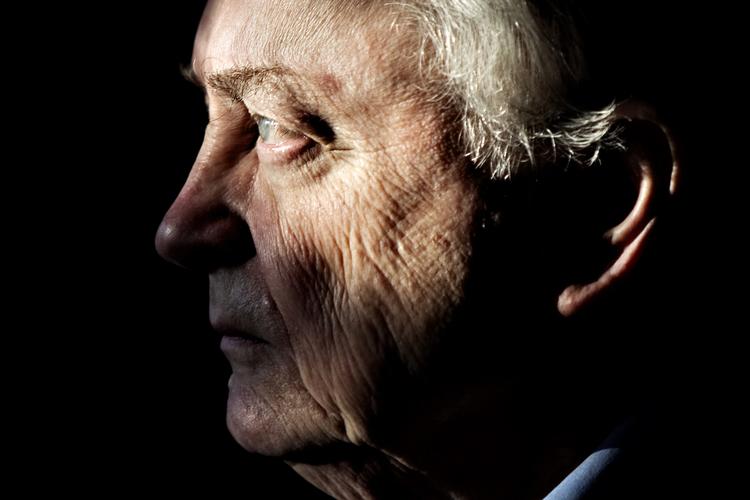  Peter Kemp markerede sig som dansk  filosofis franske forbindelse. I 2016  blev Kemp medlem af det prestigefyldte  Académie des Sciences Morales et  Politiques, og senere i denne måned skulle han have mødt den franske  præsident, Emmanuel Macron, ved en højtidelighed.  Jacob Ehrbahn/POLFOTO