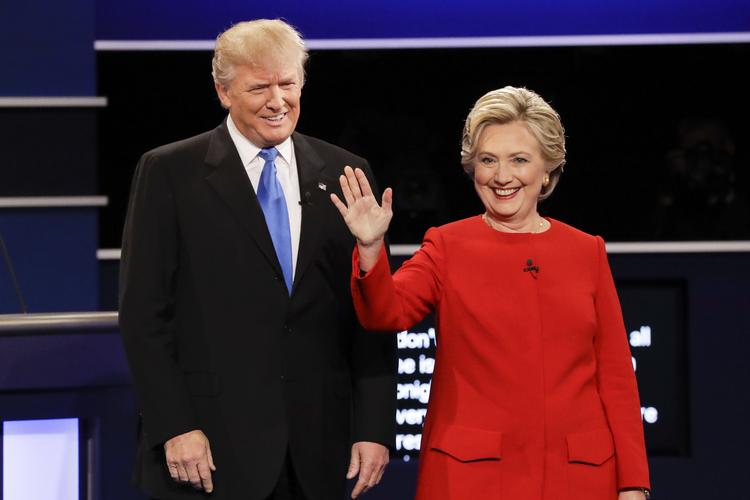 På et møde i juni 2016 mødtes topfolk fra Donald Trumps valgkampagne med russisk advokat. Søndag skrev præsidenten på Twitter, at mødets agenda var at få fat i informationer om Hillary Clinton. Arkivfoto.  David Goldman/AP
