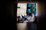 Når flypassagerer er forsinket i et vist antal timer kan de være berettigede til en kompensation. Men det er overordentlig svært at få pengene hjem fra flyselskaberne. Emma Line Sejersen/POLFOTO