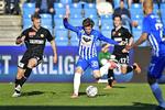 Esbjergs Anders Dreyer (stribet trøje) er solgt til Brighton.
   Holte Christer/POLFOTO