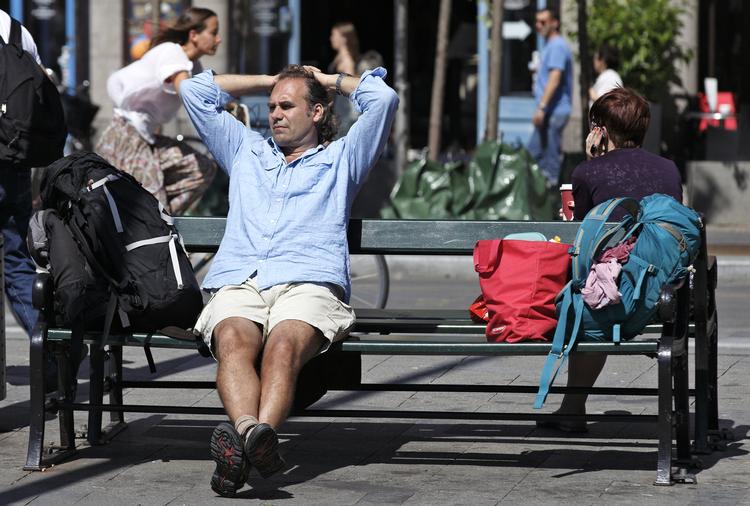 Onsdagen bliver varm og solrig i hele landet - men rekord spås det ikke at blive.  Jens Dresling/POLFOTO