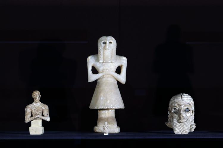 Her kunstskatte fra det irakiske nationalmuseeum. Titusinde kunstgenstande menes at være stjålet fra Irak i det kaos, som fulgte den amerikanskledede invasion i landet i 2003. Hadi Mizban/AP