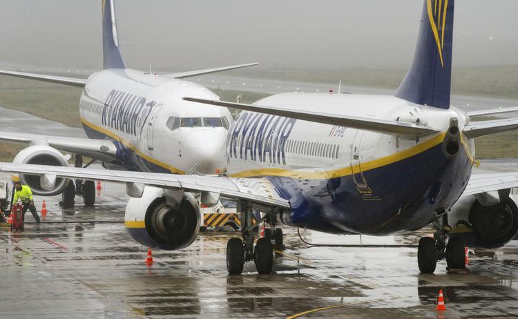 Ryanair vurderer, at der kommer til at gå mindst to år, dvs. tidligst sommeren 2022, før efterspørgslen fra kunderne og prisniveauerne vil være på et normalt niveau igen. Arnulf Stoffel/AP
