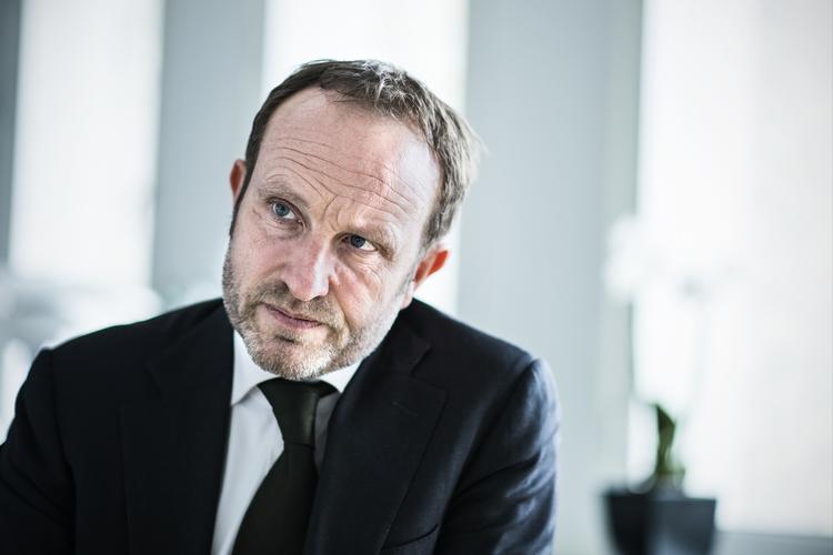 
     »Det her betyder i praksis, at hvis Rusland vil, så kan de gennemføre deres projekt. Det bliver bare lidt mere kostbart, og ledningen bliver lidt længere. Men i sidste ende kan vi ikke forhindre dem i det, siger De Radikales udenrigsordfører Martin Lidegaard. Sophia Juliane Lydolph/Ritzau Scanpix