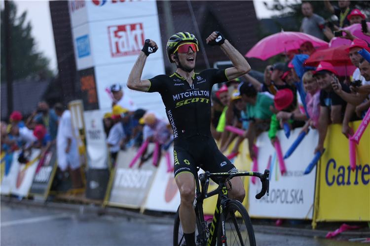 Simon Yates hentede wen flot sejr på finaleetapen i Polen Rundt, hvor han sluttede som samlet nr. 2. Foto: ATCommunication/TDP. 