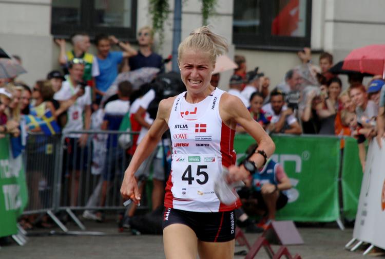 Maja Alm gentog sidste års præstation og vandt VM-sølv på orienteringsløbernes lange distance. Foto: Kell Sønnichsen/Dansk Orienterings-Forbund 