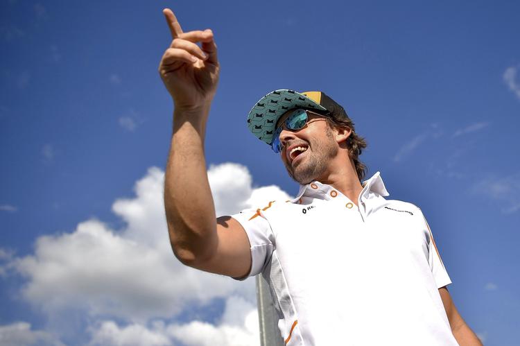 McLaren-køreren Fernando Alonso har prøvet det hele i formel 1, men nu er tiden inde til at prøve noget andet. 
   Zsolt Czegledi/AP