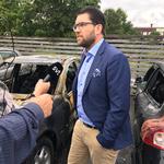 Jimmie åkesson bliver interviewet på Frölunda Torv i Gøteborg. Foto: Olav Hergel. 