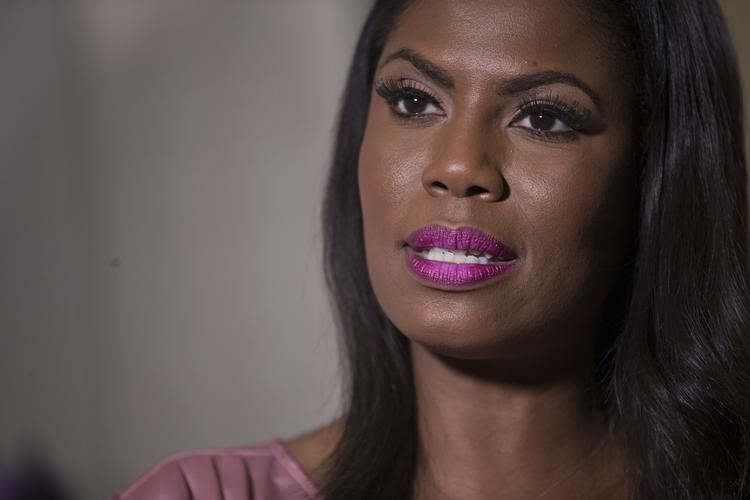 
Det tidligere medlem af Trumps stab, Omarosa Manigault Newman,  kommer med voldsomme beskyldninger mod præsidenten.
kommer med vol Mary Altaffer/AP